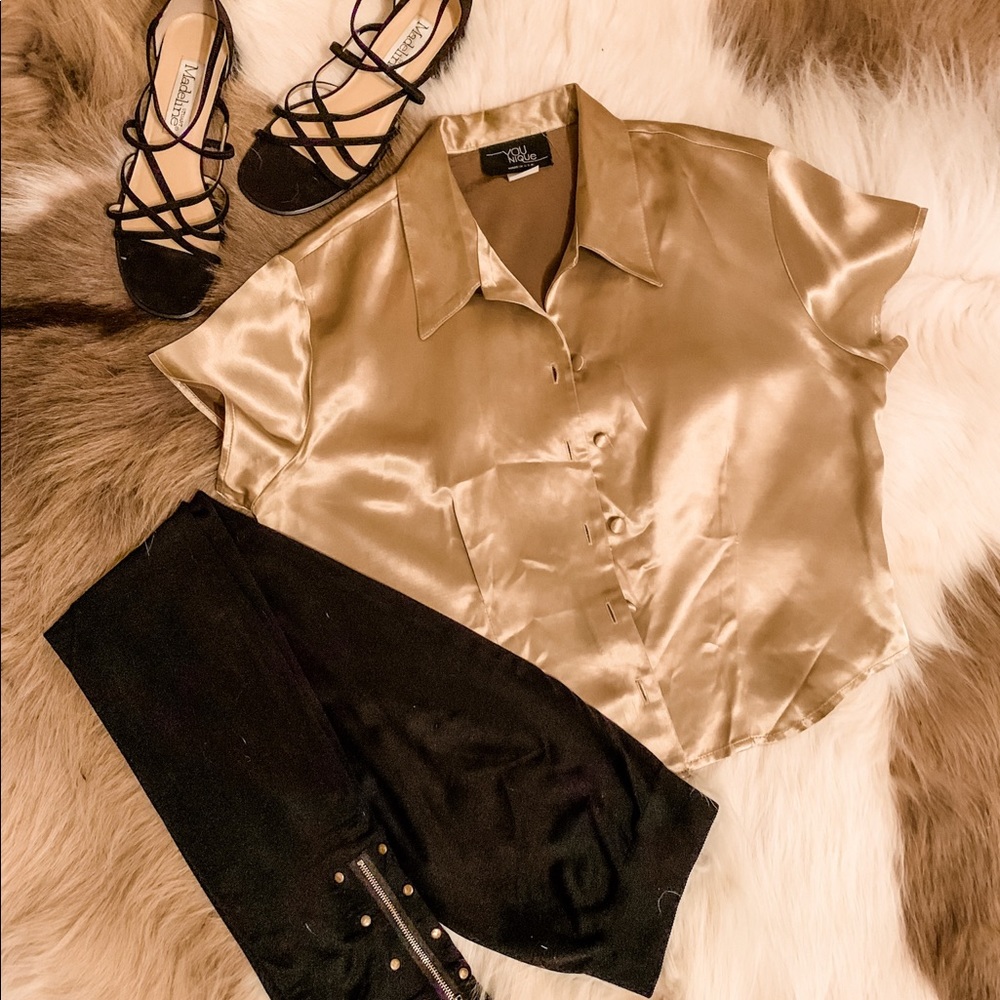 Gold vintage button up. !!! SOLD!!!